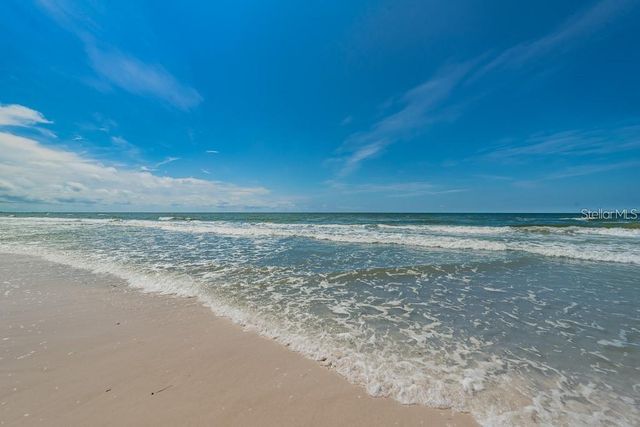 10025 GULF BOULEVARD, Treasure Island, FL 33706