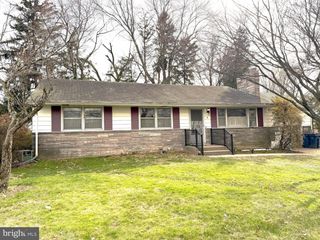 31 GAINSBORO, Lawrenceville, NJ 08648