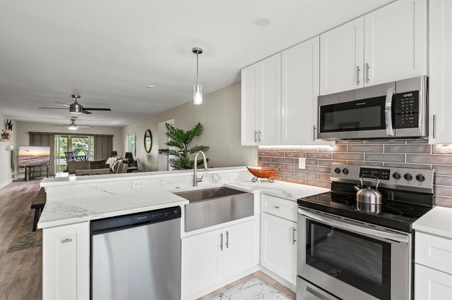 316 WEXFORD TERRACE 167, Venice, FL 34293