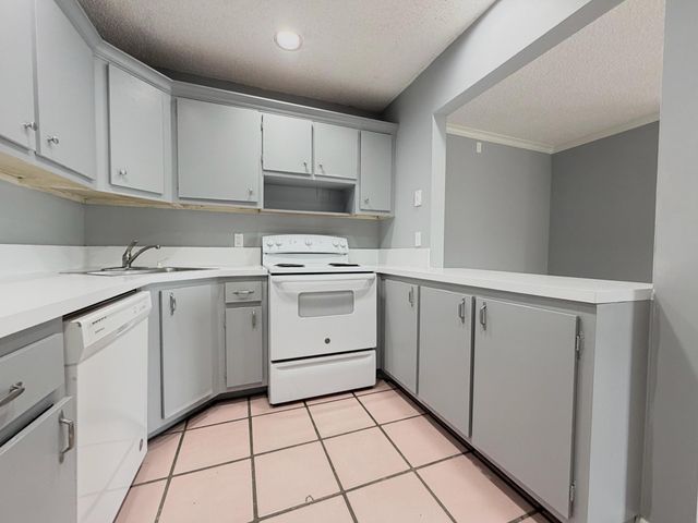 4987 Sable Pine Circle A2, West Palm Beach, FL 33417