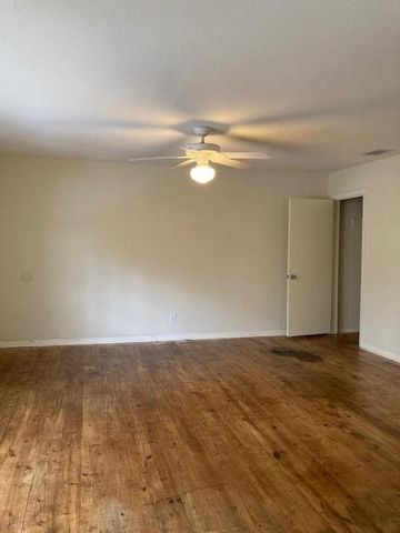 917 Keith LN A, Austin, TX 78705