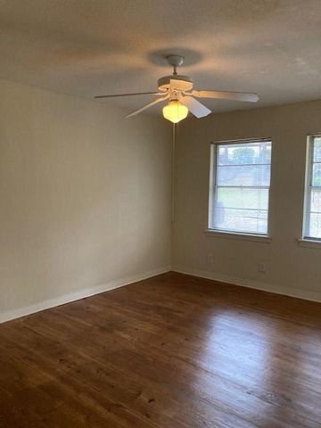 917 Keith LN A, Austin, TX 78705