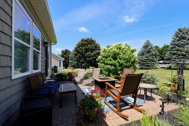 133 Edwards Falls Lane, Manlius, NY 13104