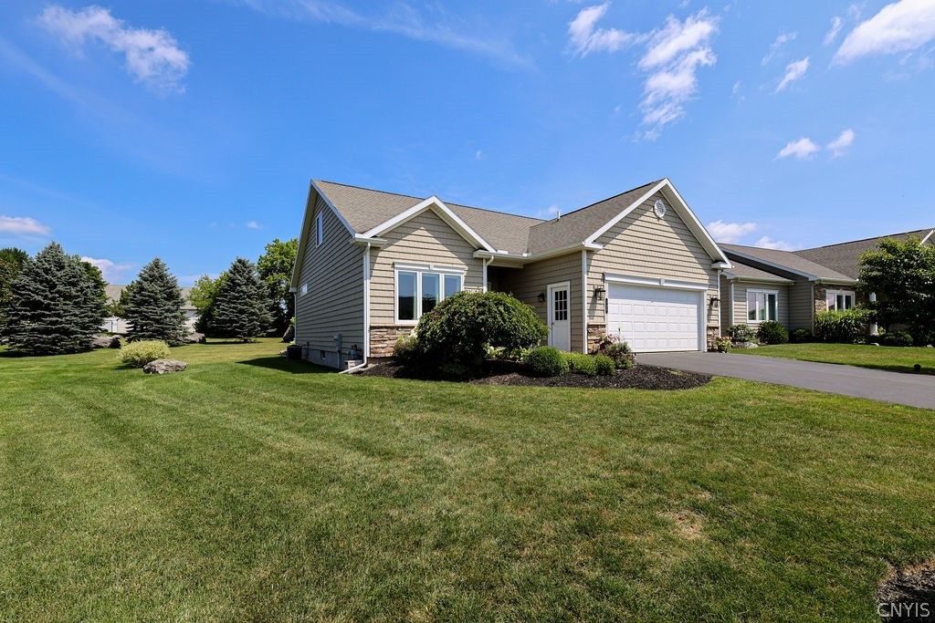 133 Edwards Falls Lane, Manlius, NY 13104