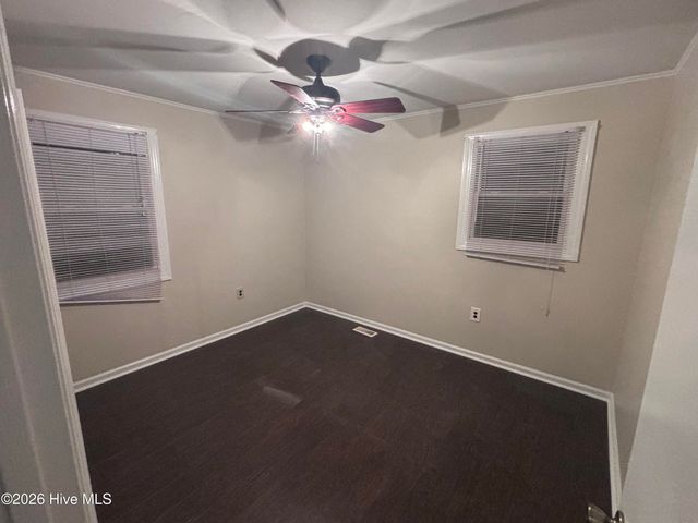 203 W Foy Street, Richlands, NC 28574