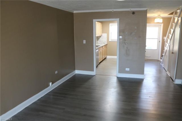 101 Oxford Place 19, High Point, NC 27262