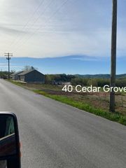 40 W Cedar Grove Road, Irvine, KY 40336