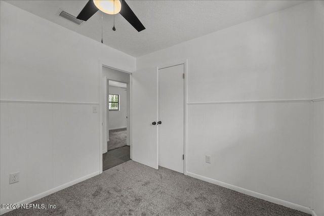 109 IVEY Road, San Mateo, FL 32187