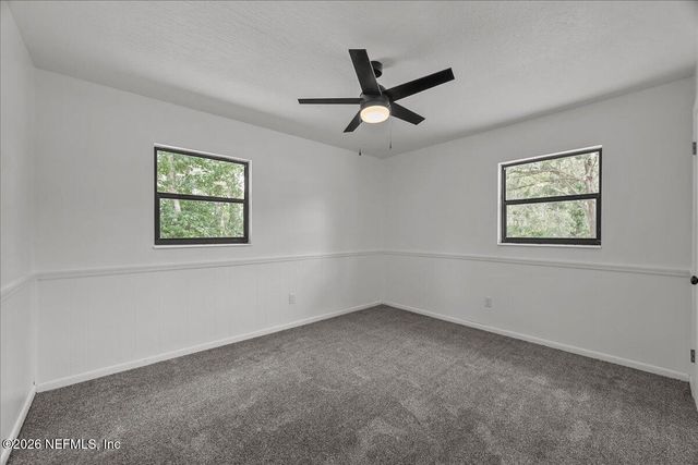 109 IVEY Road, San Mateo, FL 32187