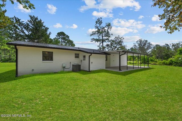109 IVEY Road, San Mateo, FL 32187