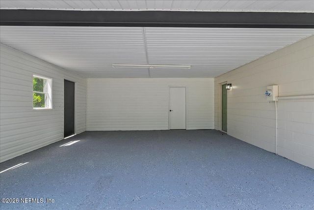 109 IVEY Road, San Mateo, FL 32187