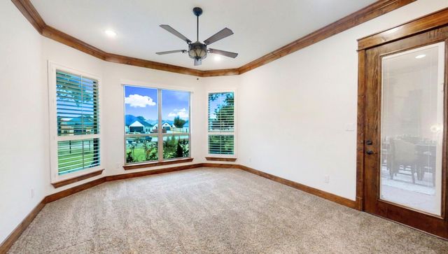1012 Catalina Bay Boulevard, Granbury, TX 76048