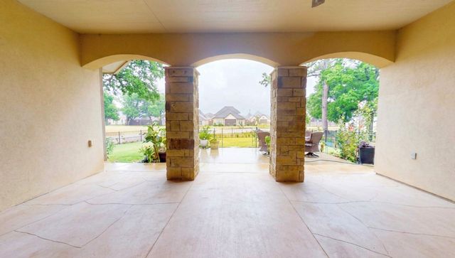 1012 Catalina Bay Boulevard, Granbury, TX 76048