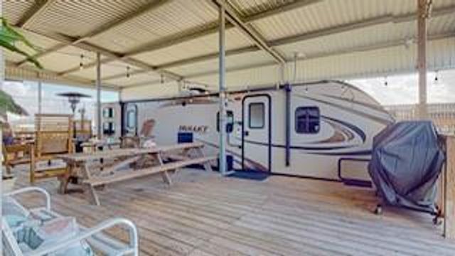1129 & 1135 N Monkhouse Drive, Crystal Beach, TX 77650
