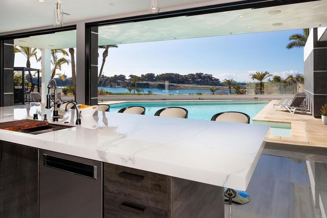 1095 Hoover Street, Carlsbad, CA 92008