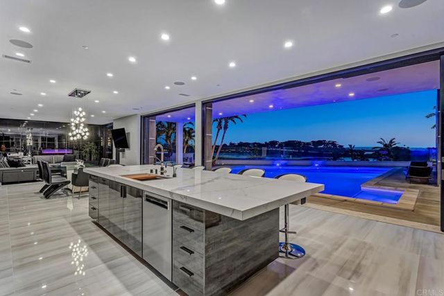 1095 Hoover Street, Carlsbad, CA 92008