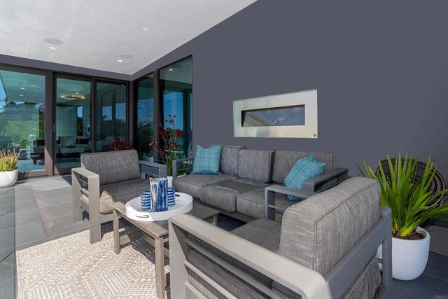 1095 Hoover Street, Carlsbad, CA 92008