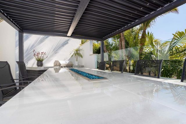 1095 Hoover Street, Carlsbad, CA 92008