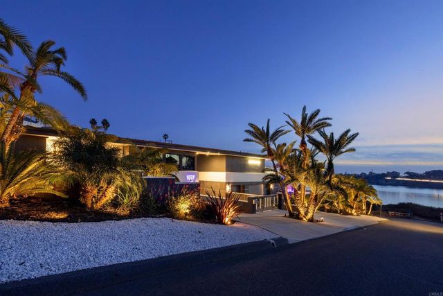 1095 Hoover Street, Carlsbad, CA 92008