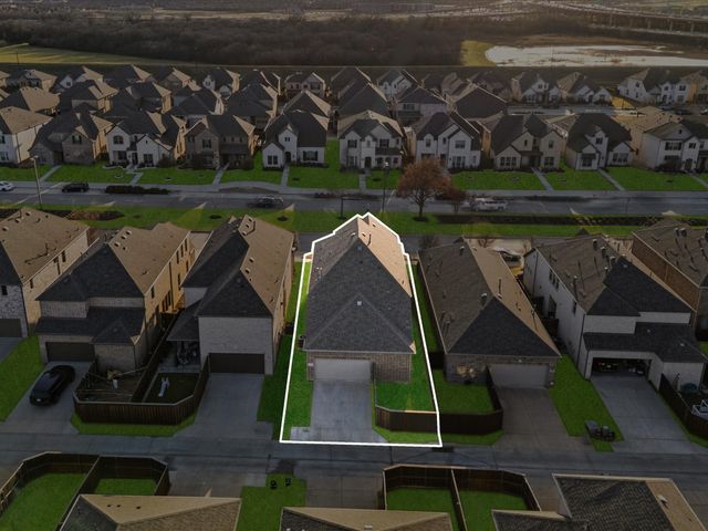 12744 Mercer Parkway, Farmers Branch, TX 75234