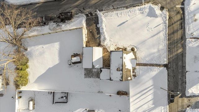 1347 Gardiner Drive, Bay Shore, NY 11706