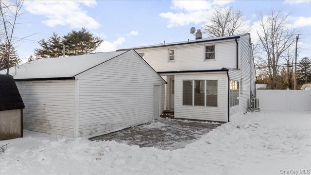 1347 Gardiner Drive, Bay Shore, NY 11706