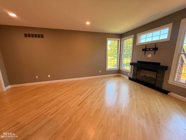 44522 Broadmoor Boulevard, Northville, MI 48168