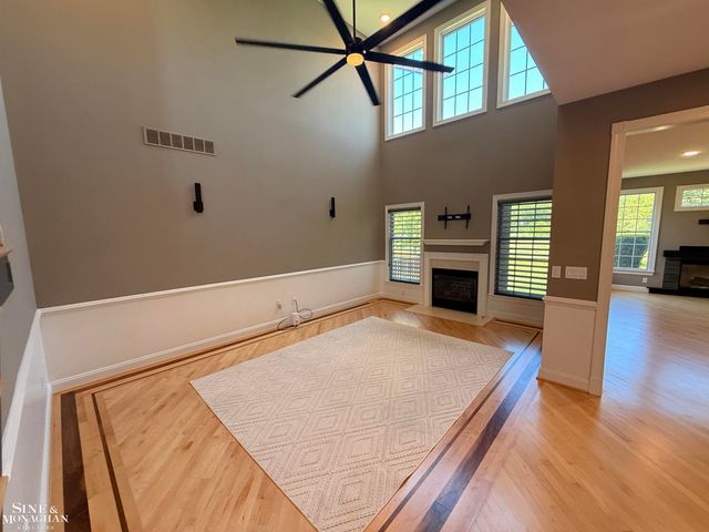 44522 Broadmoor Boulevard, Northville, MI 48168