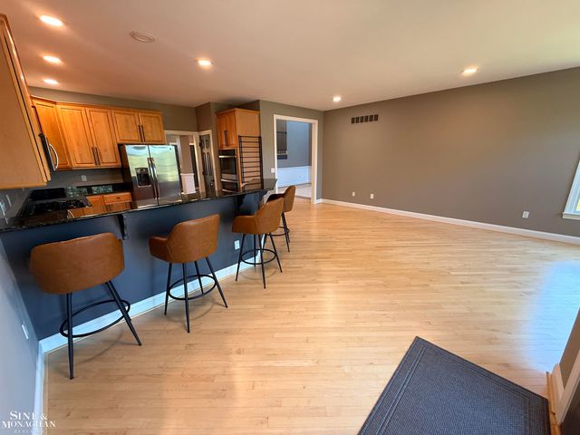44522 Broadmoor Boulevard, Northville, MI 48168