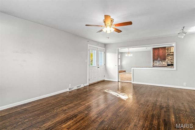 785 Golf Course Drive, Herculaneum, MO 63048