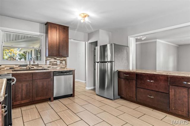 785 Golf Course Drive, Herculaneum, MO 63048