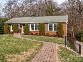 2201 Wensley Drive, Charlotte, NC 28210