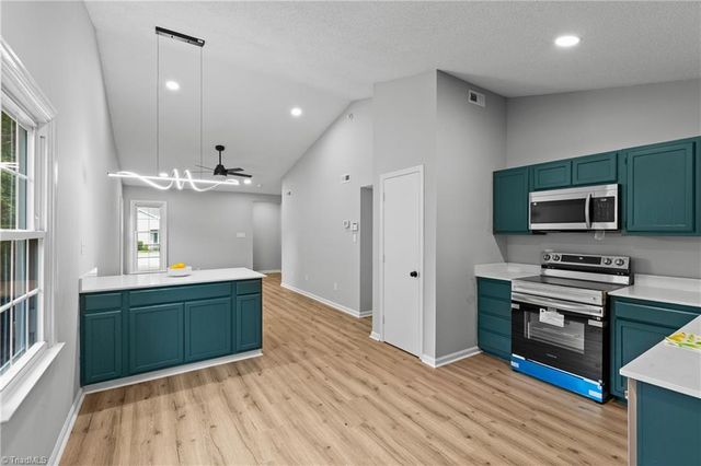1870 Lantana Drive, Winston-salem, NC 27103