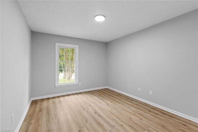 1870 Lantana Drive, Winston-salem, NC 27103