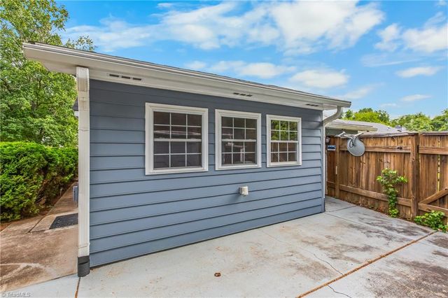 1870 Lantana Drive, Winston-salem, NC 27103