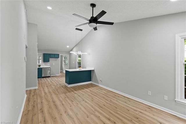 1870 Lantana Drive, Winston-salem, NC 27103