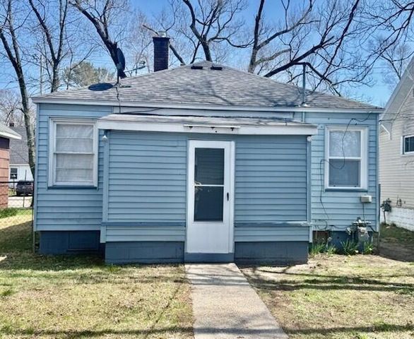 1845 Wood Street, Muskegon, MI 49442