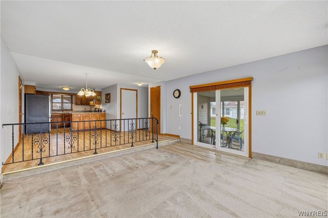 6941 Rebecca Drive, Wheatfield, NY 14304