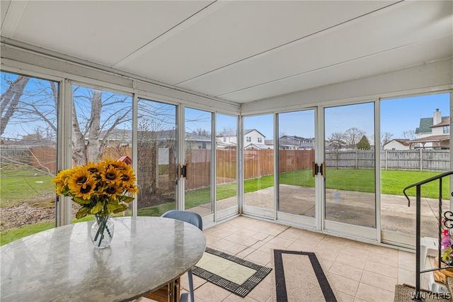 6941 Rebecca Drive, Wheatfield, NY 14304