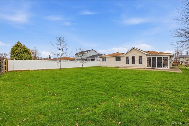 6941 Rebecca Drive, Wheatfield, NY 14304