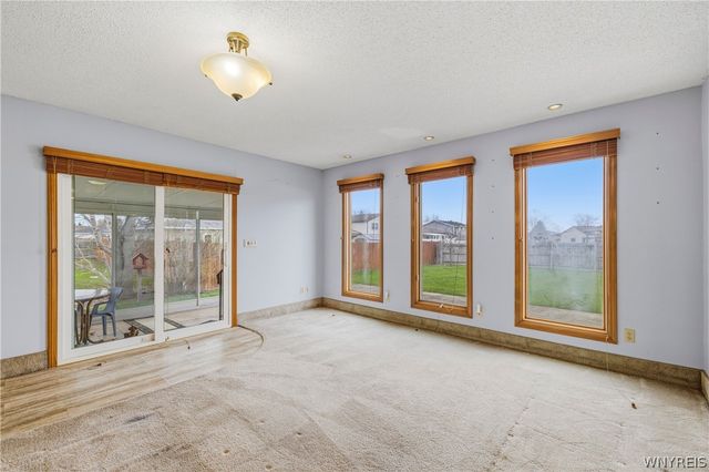 6941 Rebecca Drive, Wheatfield, NY 14304