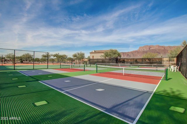 6590 E FLAT IRON Loop 55, Gold Canyon, AZ 85118