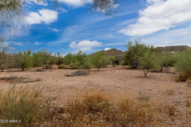 6590 E FLAT IRON Loop 55, Gold Canyon, AZ 85118