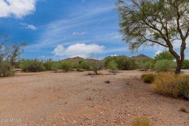 6590 E FLAT IRON Loop 55, Gold Canyon, AZ 85118