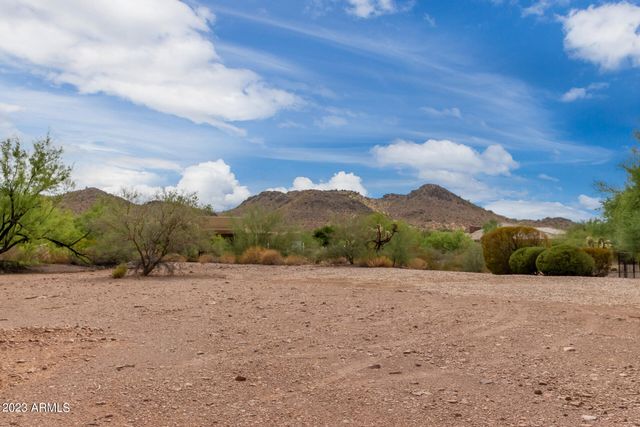 6590 E FLAT IRON Loop 55, Gold Canyon, AZ 85118