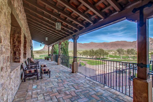 6590 E FLAT IRON Loop 55, Gold Canyon, AZ 85118