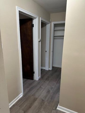 18547 Hillcrest Street, Livonia City, MI 48152