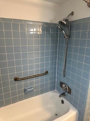 18547 Hillcrest Street, Livonia City, MI 48152