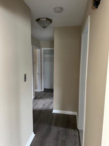 18547 Hillcrest Street, Livonia City, MI 48152