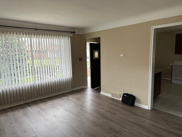 18547 Hillcrest Street, Livonia City, MI 48152